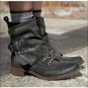 Funnel' Boot
ZIGI GIRL